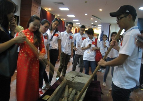 160 young overseas Vietnamese participate in Vietnam Summer Camp 2014 - ảnh 2